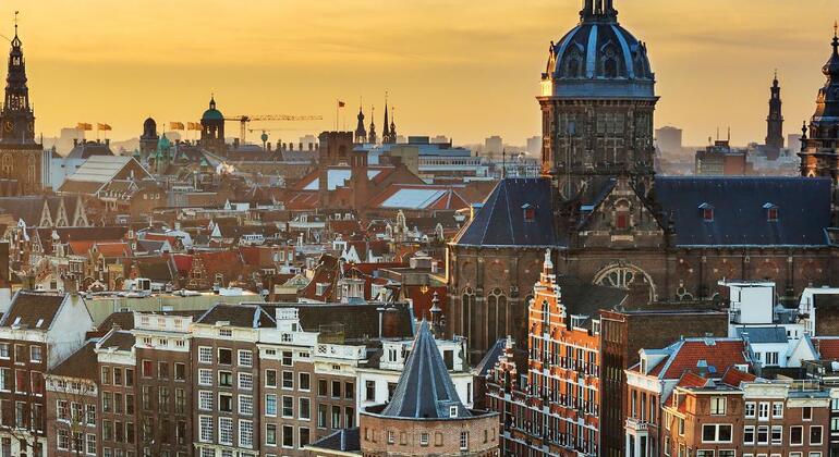 Tour Along the Medieval City Walls of Amsterdam Provided by Dominika Kolejnik