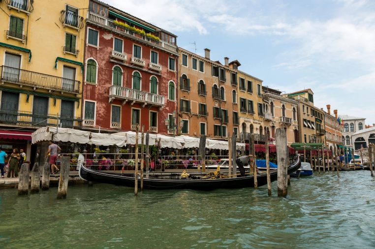 Things to Do in Venice: Canals, Landmarks, and Local Tips