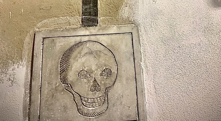 The Dark Side of Florence Free Tour: Mysteries & Legends Provided by Florence Free Tour-Tale
